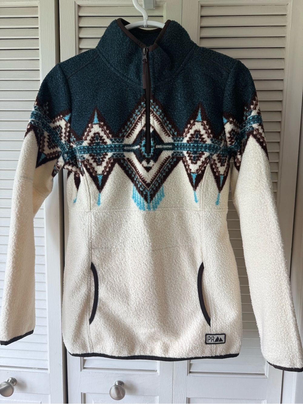 Powder River Pullover